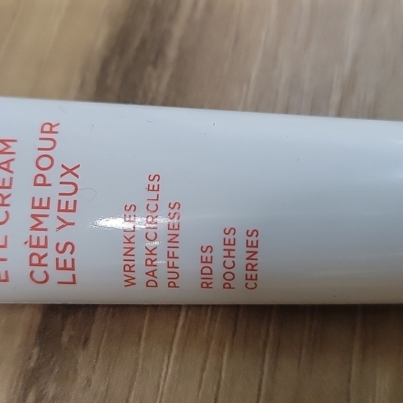 DR. BRANDT Eye Cream for Wrinkles, Dark circles & Puffiness - Picture 3 of 5